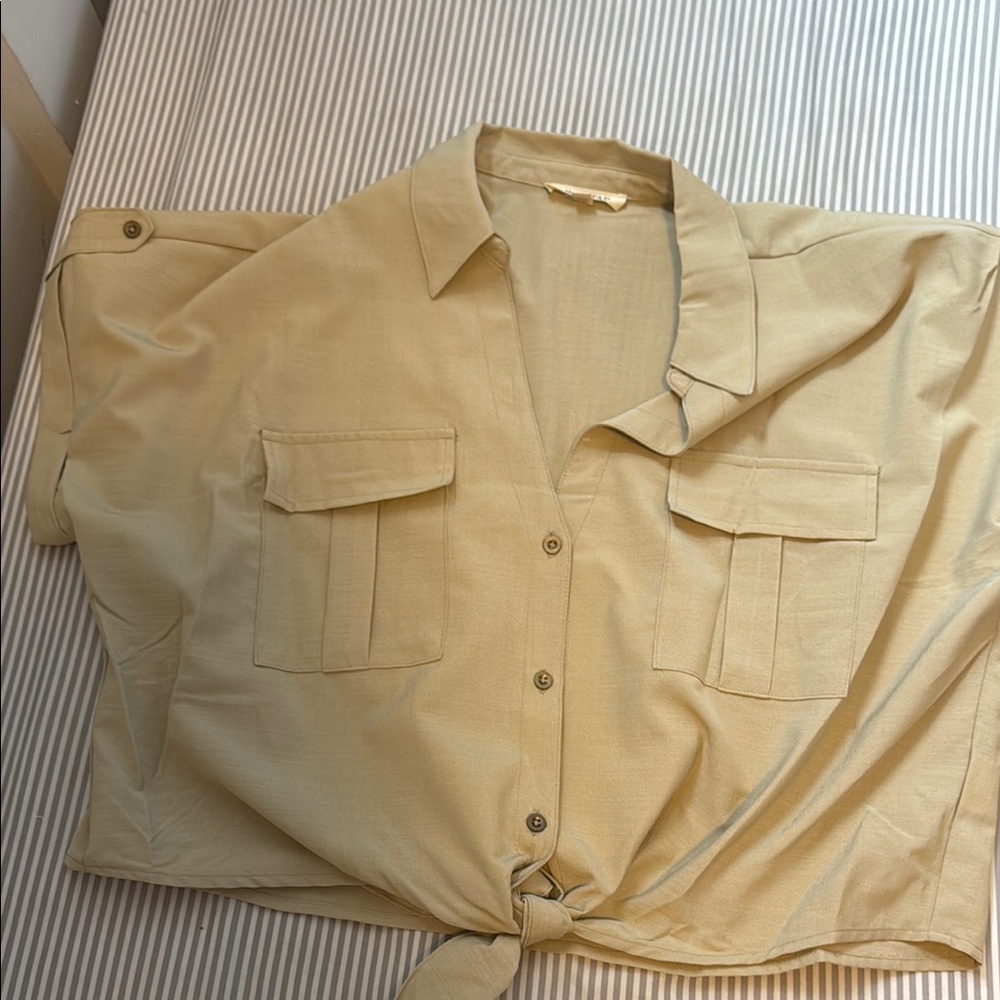 Lily Star Cream Button Down Shirt with Tie Front and Notched Collar - Picture 4 of 4